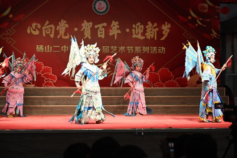 砀山二中新年艺术节精彩纷呈